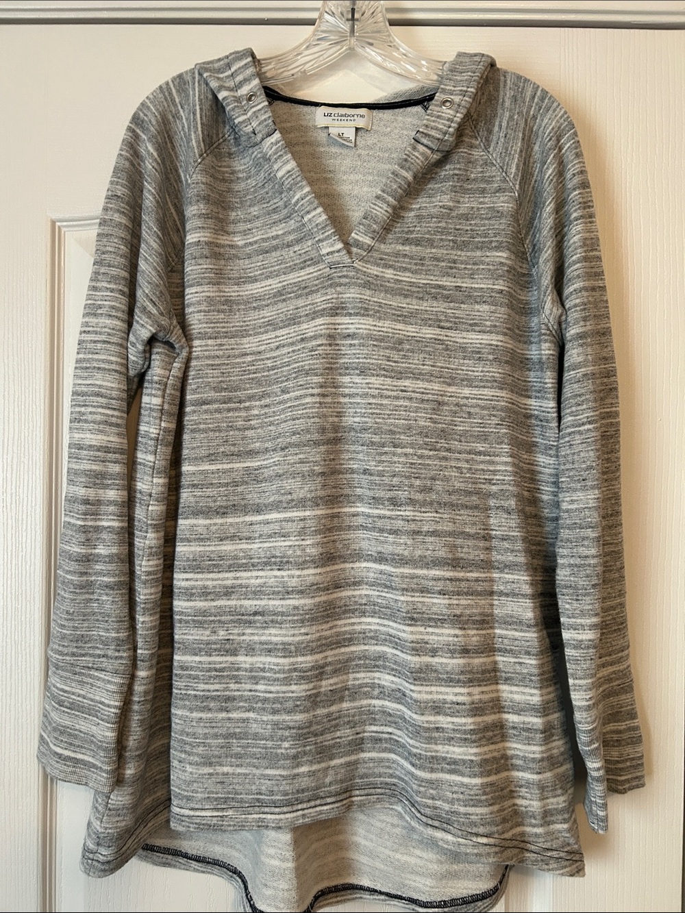 Liz Claiborne Gray Marled V-Neck Hooded Sweater